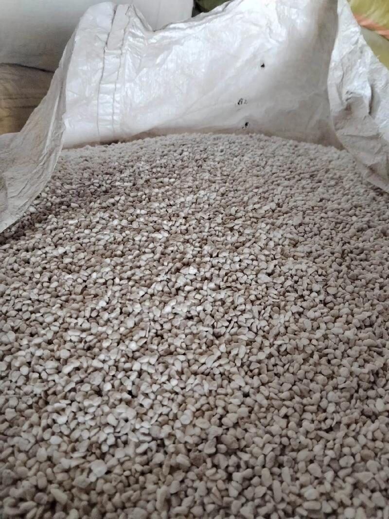 珍珠岩彩砂外墙材料，耐候不掉色还防火